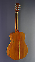 Stefanos Poligenis GA 847, Akustikgitarre vom Gitarrenbauer gebaut, Grand Auditorium Form, Sitka Fichtendecke, Zargen und Boden aus Santos Palisander, Rückseite